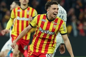 法媒：朗斯中場埃納奧伊受多家俱樂部關(guān)注，羅馬已對球員提出報(bào)價(jià)